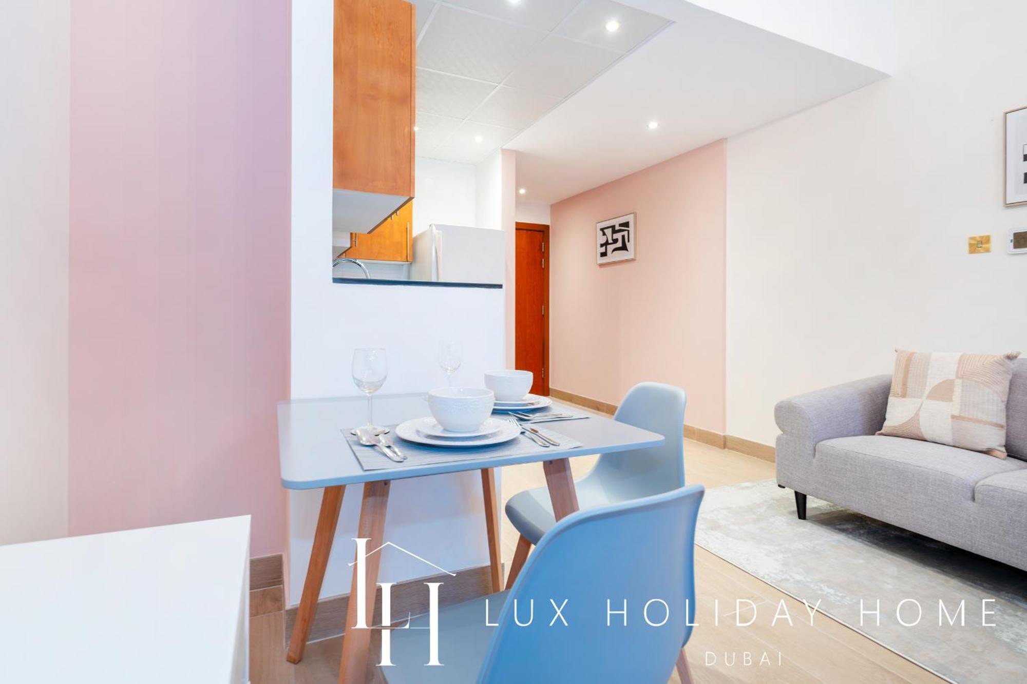 Lux The Marina View 1 Apartment *